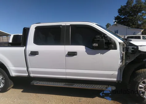 2020 Ford F250 Super Duty z USA, uszkodzony, nr VIN 1FT7W2B68LED23682